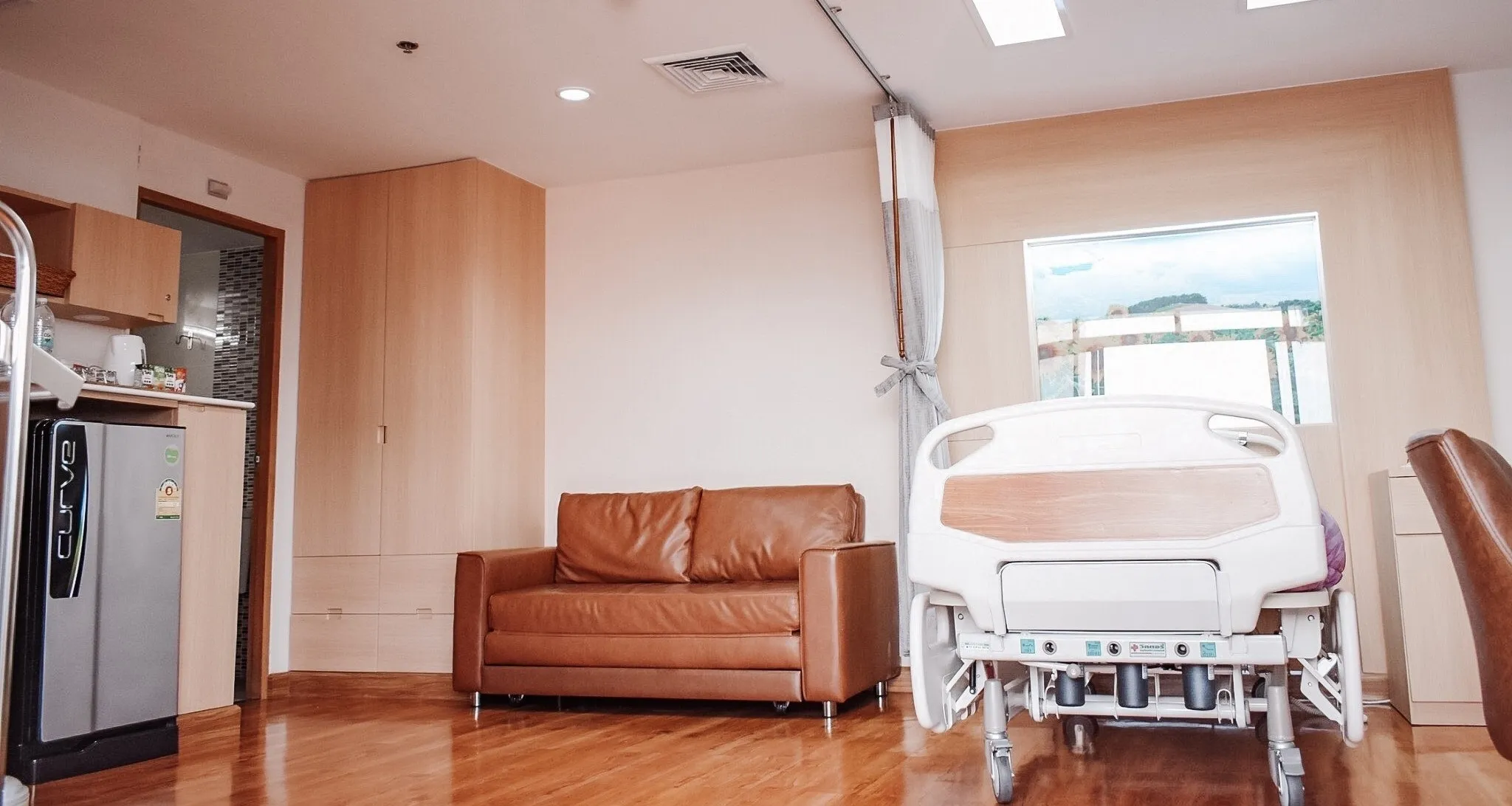 LINE_ALBUM_ห้อง Deluxe ชั้น27_240619_9_7